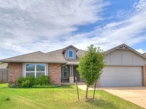 10724 SW 30th St, Yukon, OK 73099