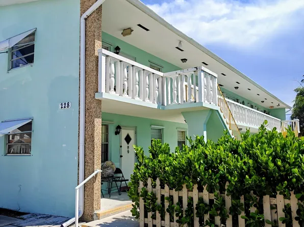 228 N Federal Hwy, Lake Worth, FL 33460