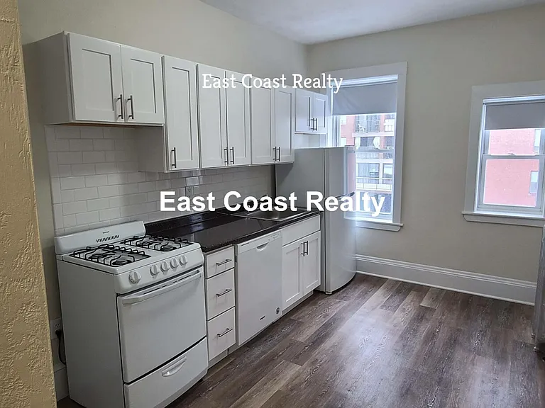7 Mount Hood Rd #4 — Photo 8
