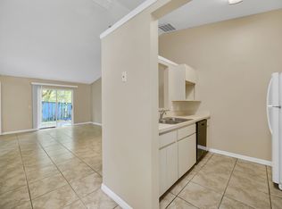 1740 E Line St #1, Leesburg, FL 34748