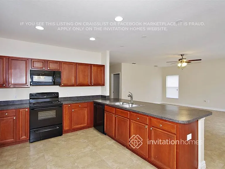 455 Big Sioux Ct — Photo 10