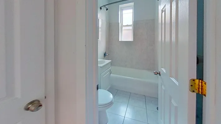 Rented by Bond New York | media 23