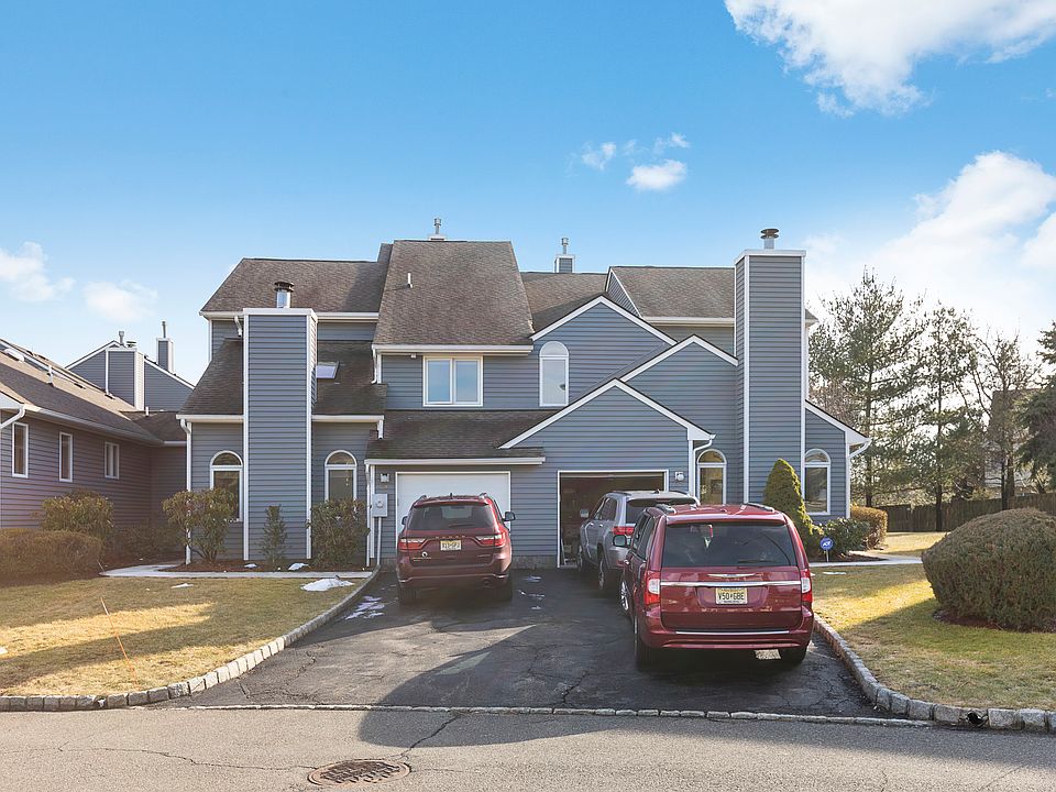 1st image of 29 Knutsen Dr