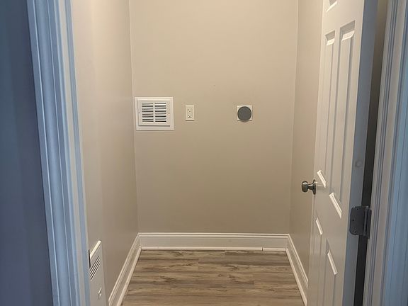 3rd image of 141-143 Howard Ave #3