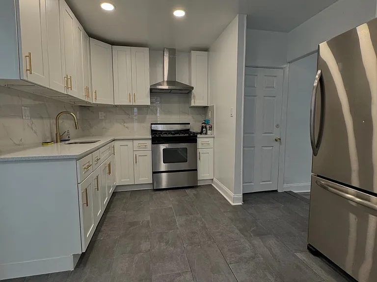 742 Sheffield Ave #1 — Photo 1