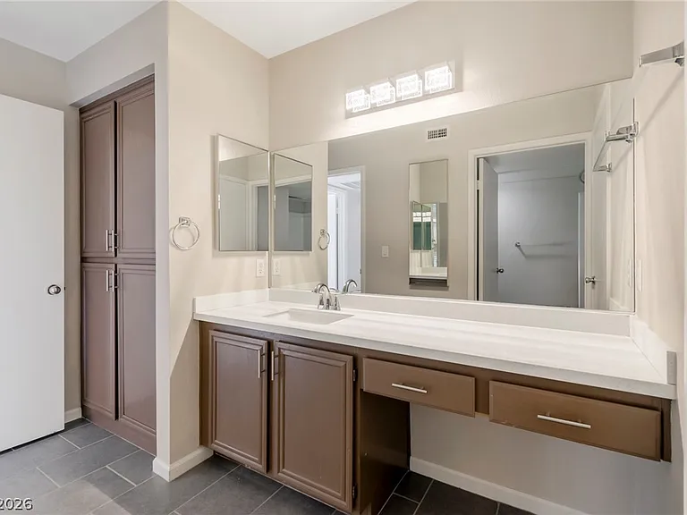 8070 W Russell Rd #2006 — Photo 17