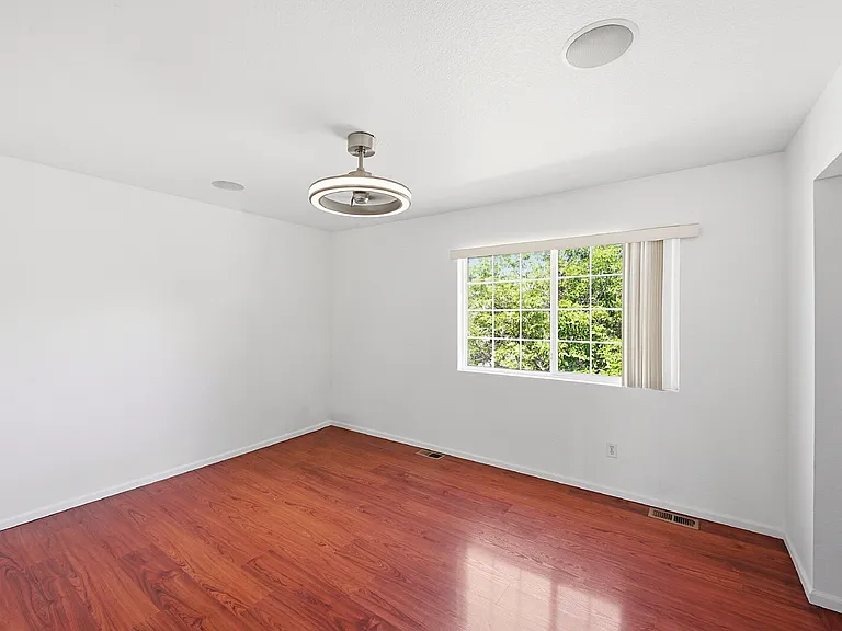 4405 Argonne St — Photo 10