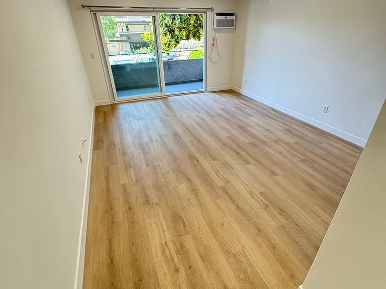 73 Esperanza Ave — Photo 2
