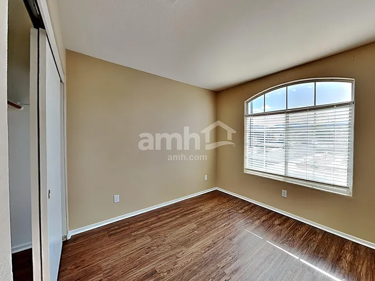 7400 Fencerow St — Photo 16