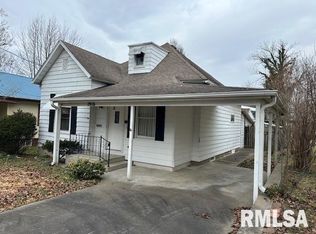 1916 Edith St, Murphysboro, IL 62966