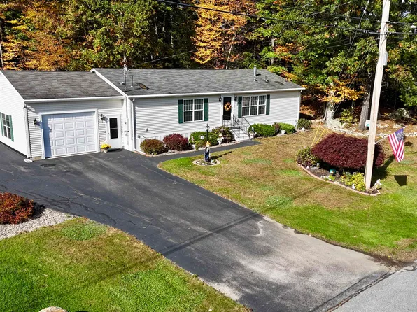 86 Freedom Hill Road, Hampstead, NH 03841