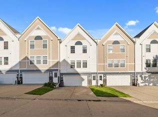 1168 SE Village View Ln, Ankeny, IA 50021