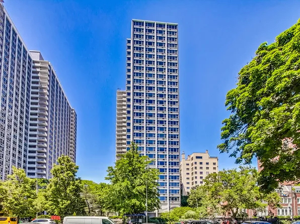 4250 N Marine Dr APT 2108, Chicago, IL 60613