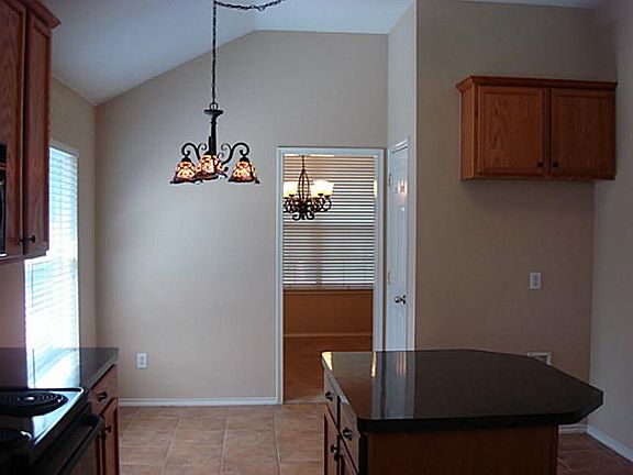 4th image of 6932 Red Bluff Dr