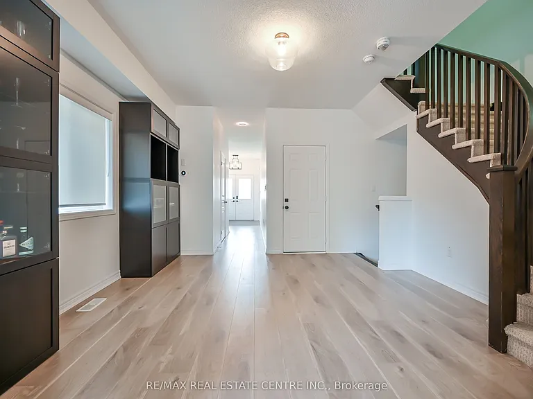 226 Lormont Blvd — Photo 16