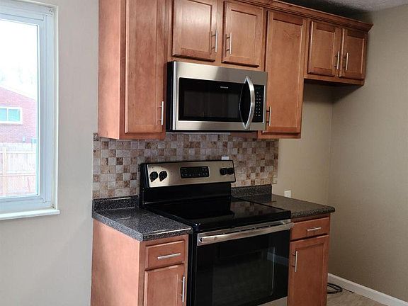 4th image of 2633 Chesterhill Dr