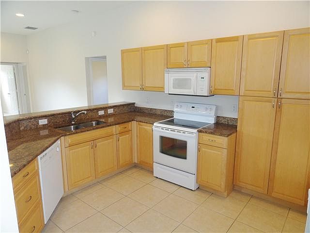 1st image of 1538 MERCEDES Avenue