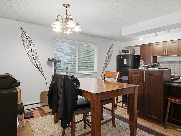 4th image of 1917 W 7th Ave