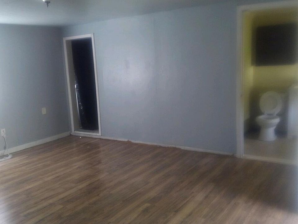 1st image of 757 Greeves St #B