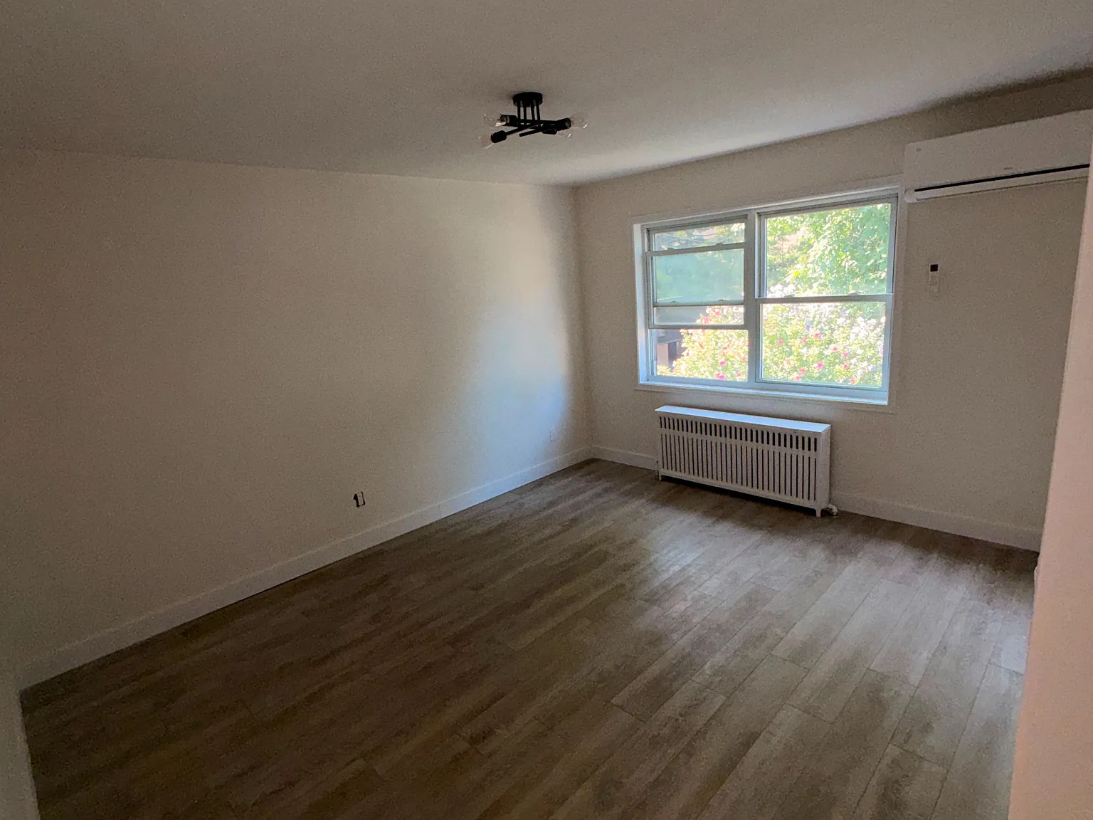 1 bed, $2,000 — Photo 4