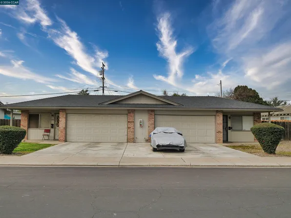 221 Kingston Ln, Modesto, CA 95354