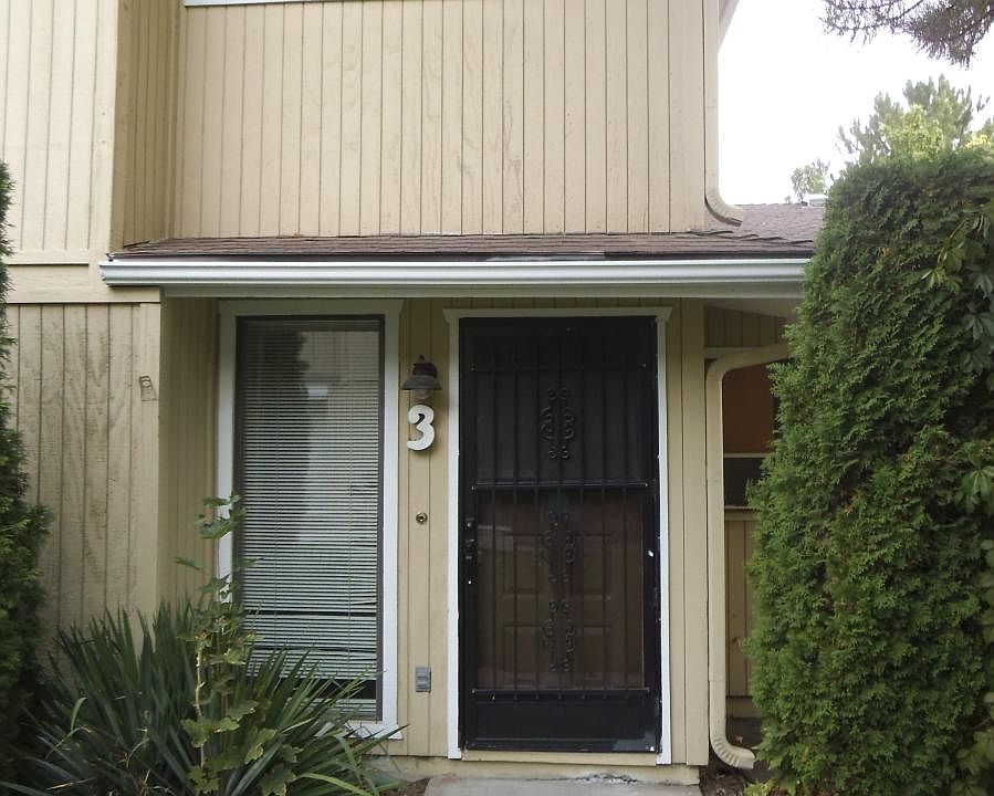 1st image of 753 Meadows Dr APT 3