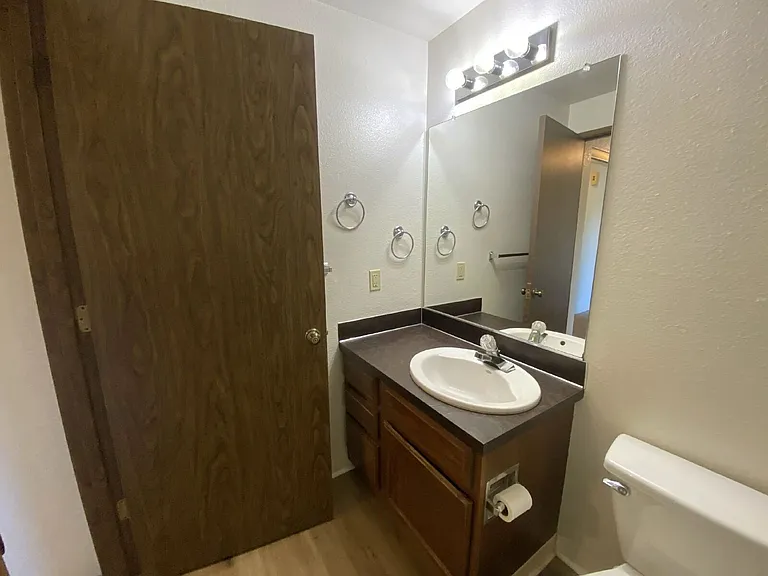 152 NE Atkinson Ct #33 — Photo 14