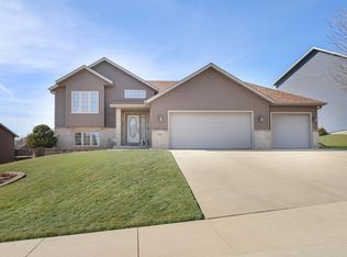 2630 Boulder Ridge Dr NW, Rochester, MN 55901