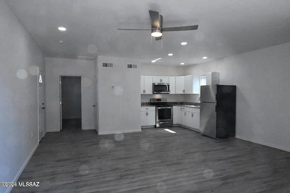 1 bed, 1.0 bath, 769 sqft, $1,150 — Photo 4