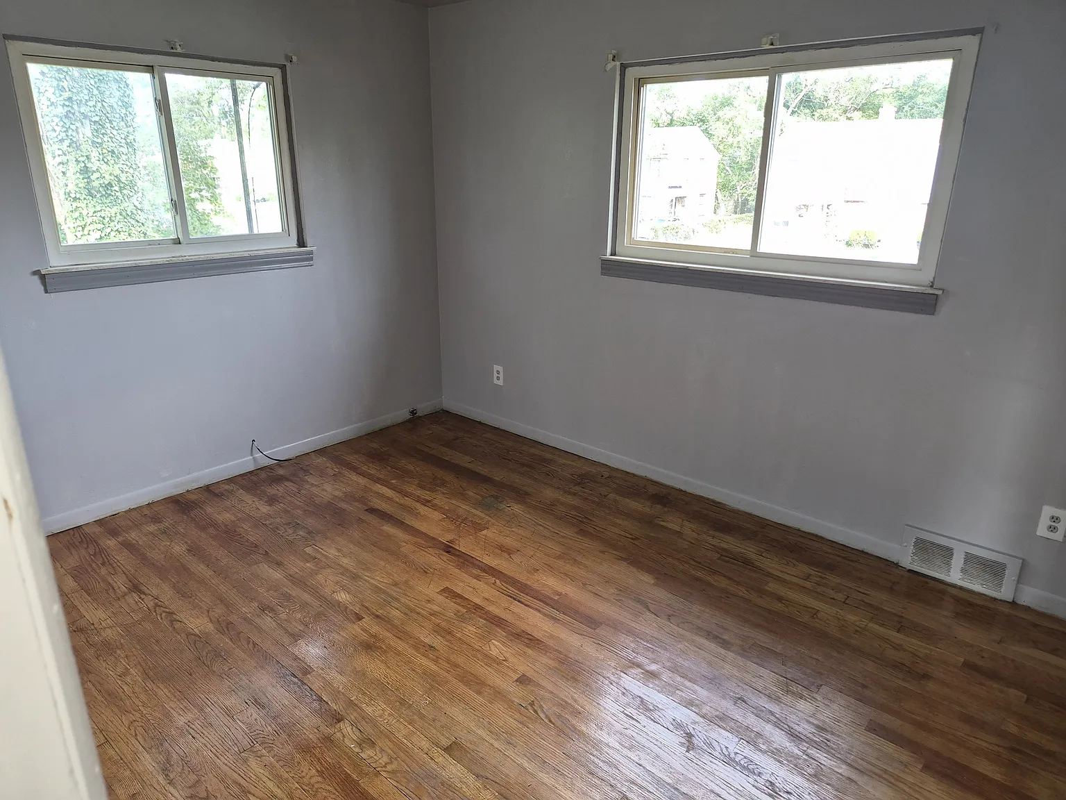 2 bed, 1050 sqft, $1,250 — Photo 1