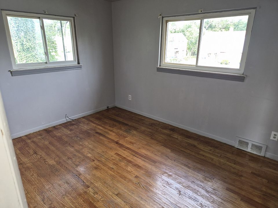 1st image of 13606 Pembroke Ave #2