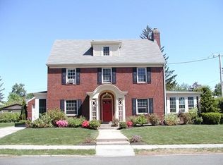 25 Harvard St, Holyoke, MA 01040