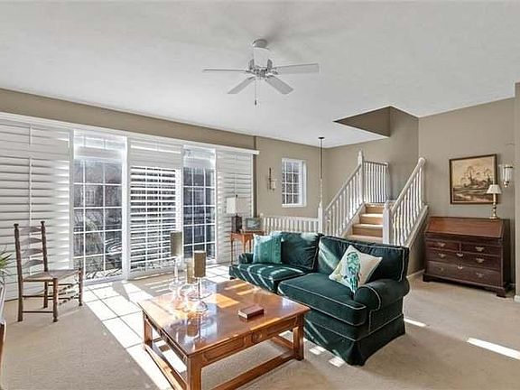 4th image of 8227 Jo Ellen Dr