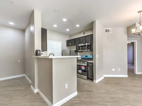 7147 S Durango Dr Unit 105, Las Vegas, NV 89113
