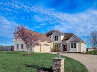 N8776 Hannah Rd, Belleville, WI 53508