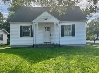 401 S Hanover St, Okawville, IL 62271