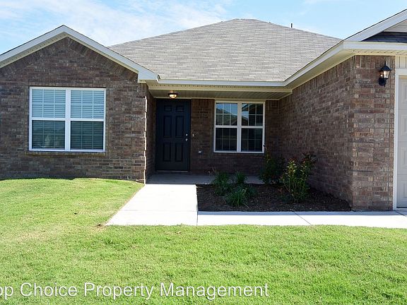 2nd image of 2704 Crystal Pine Dr
