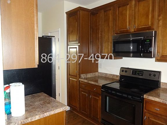 2nd image of 235 Cedar Crossing Ln
