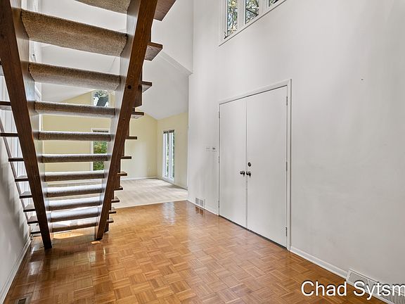 4th image of 4508 Winged Foot Dr SE