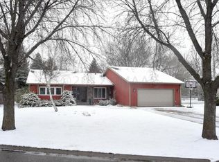 418 Valley Ave, Moorhead, MN 56560