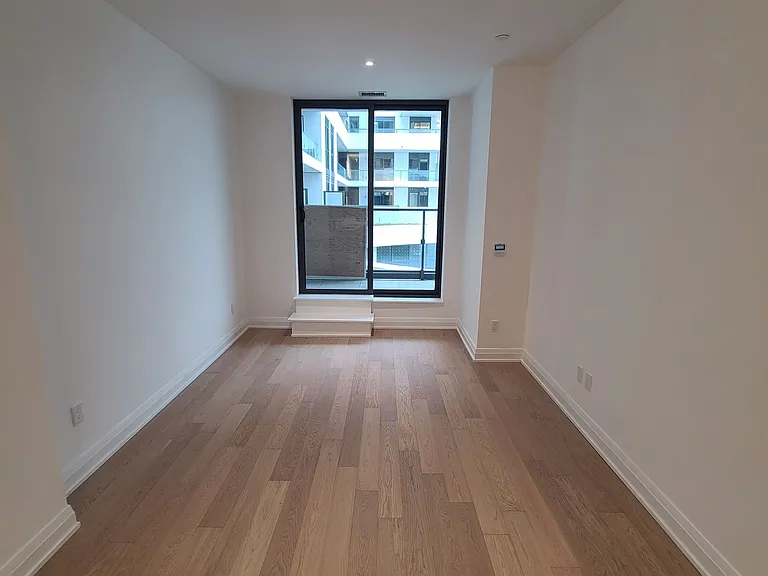 505 Glencairn Ave #201 — Photo 11