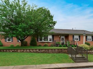 360 Warren St, New Holland, PA