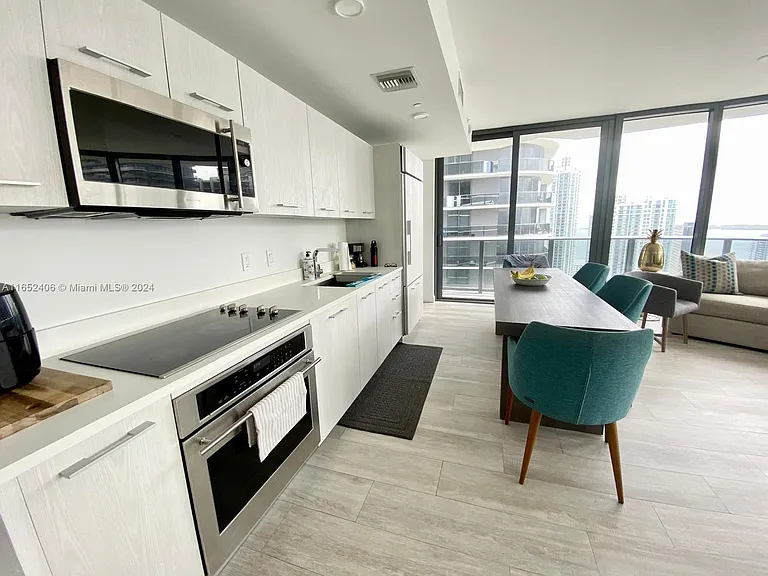 55 SW 9th St #3803 — Photo 13