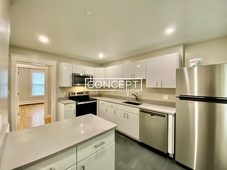 33 Portsmouth St #1 — Photo 1