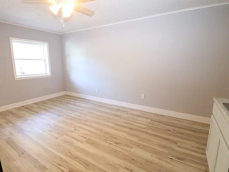 21 Larue St #11 — Photo 4