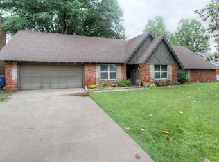 6839 E 60th St S, Tulsa, OK 74145