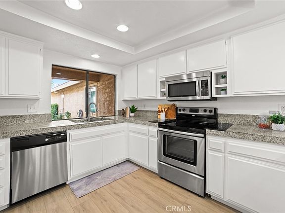 2nd image of 81 S Camino Arroyo