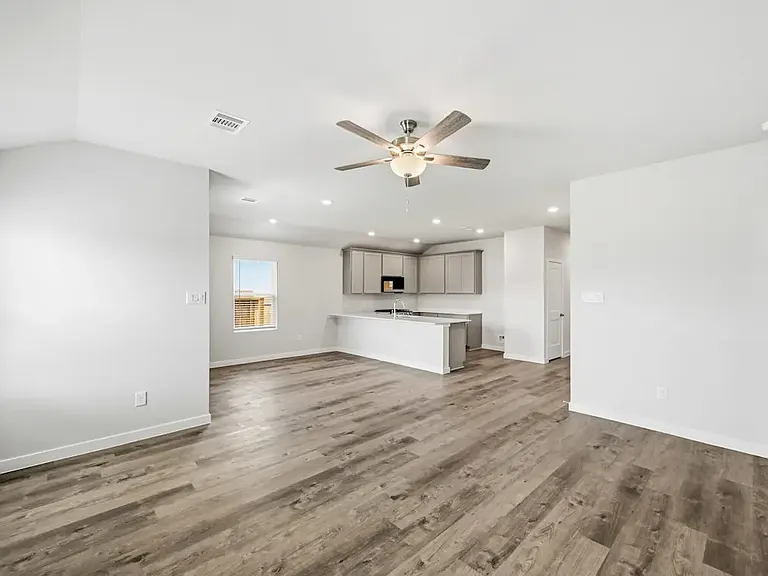 811 Brookside Dr — Photo 9