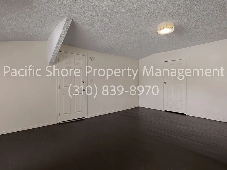 230 Bonnie Brae Apartments — Photo 3