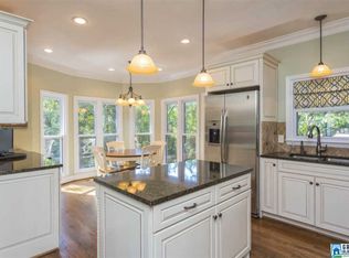 945 Tulip Poplar Ln, Birmingham, AL 35244